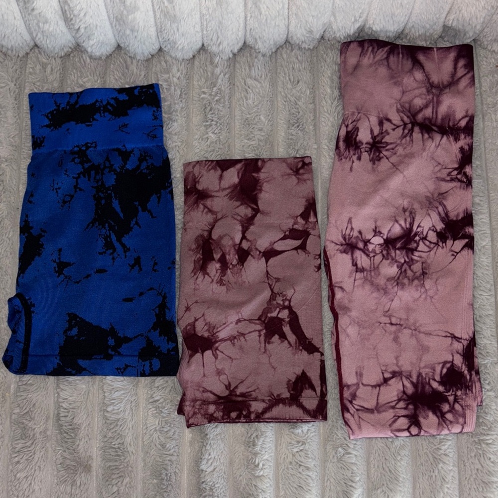 SHEIN Tie-Dye Print Scrunch Butt  Leggings - Blue & Mauve